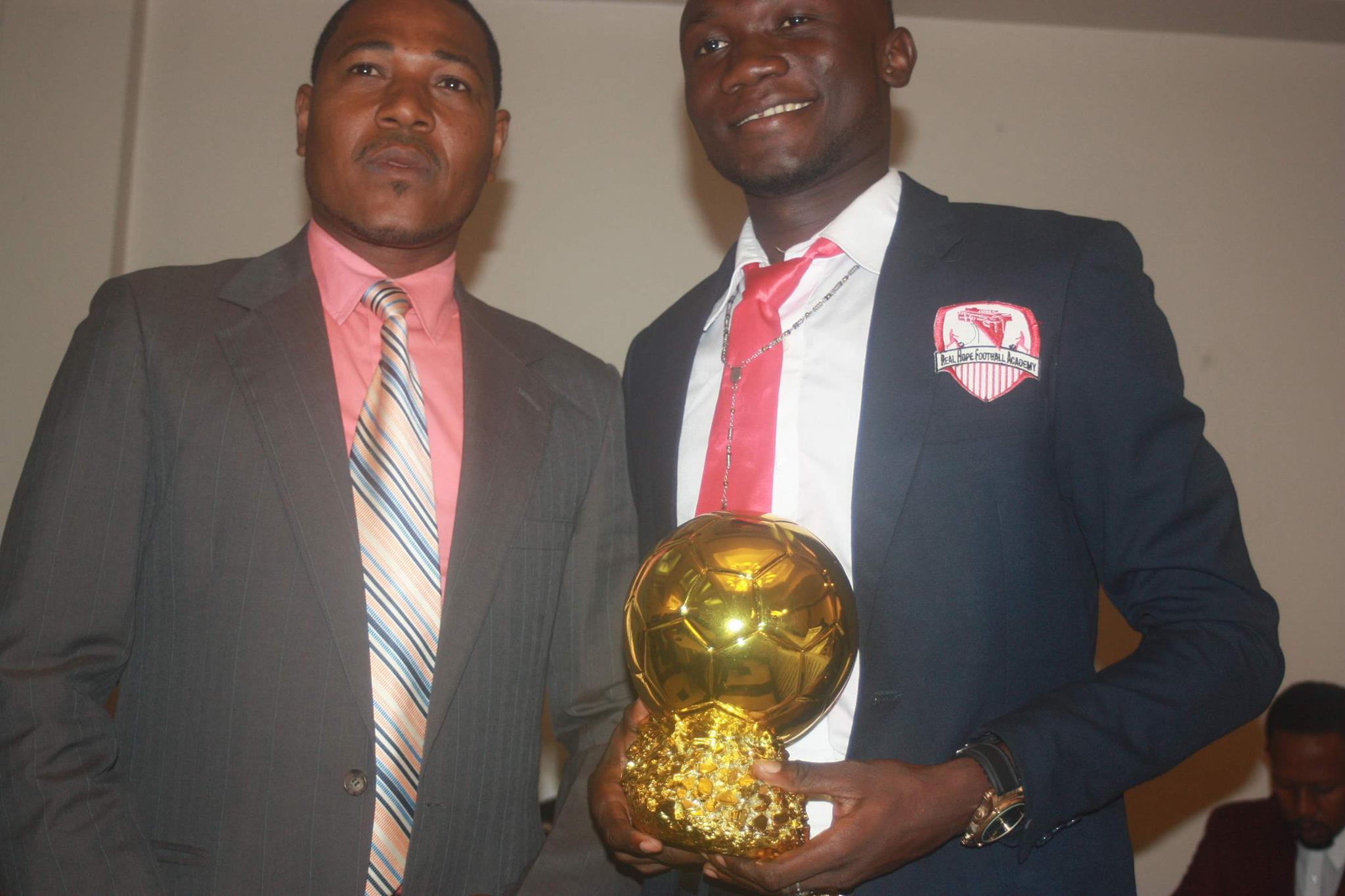 FOOTBALL MASCULIN- GALA DE L’ASHAPS: BLAISE DUNEL ÉLU MEILLEUR JOUEUR ET MEILLEUR DÉFENSEUR