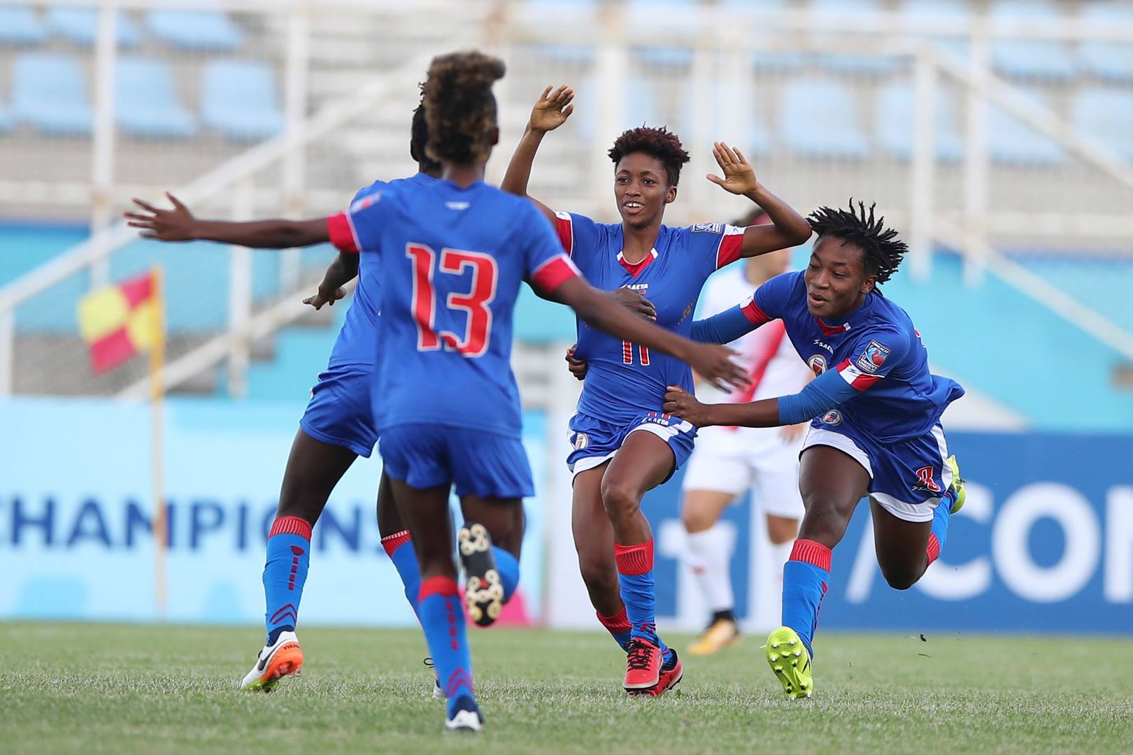 CONCACAF U-20 FÉMININE : HAÏTI ET LE CANADA DANS LE DERNIER CARRÉ