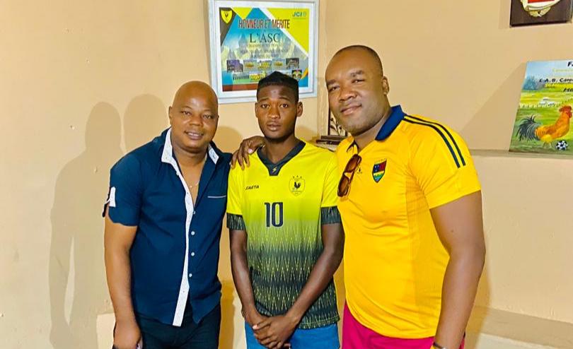 FOOT – TRANSFERTS : L’AS CAPOISE TIENT UNE NOUVELLE RECRUE