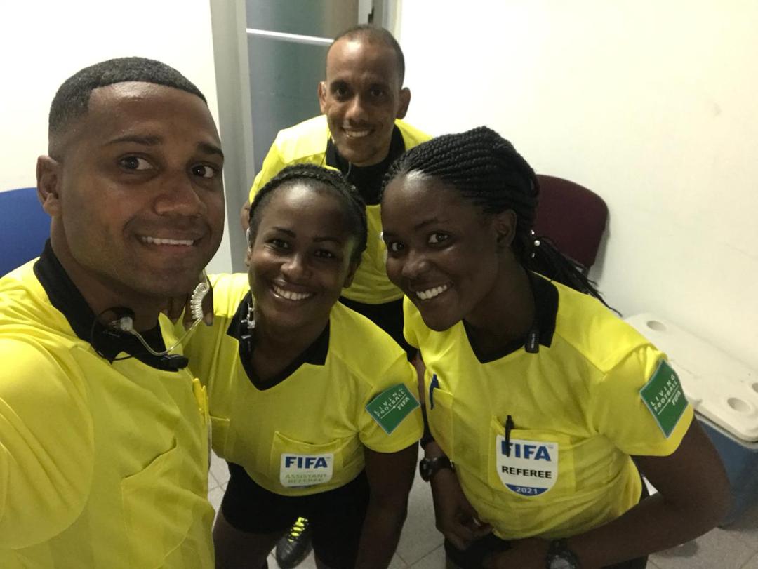 FOOTBALL – ARBITRAGE : UNE ARBITRE HAÏTIENNE INVITÉE PAR LA FÉDÉRATION DOMINICAINE DE FOOTBALL