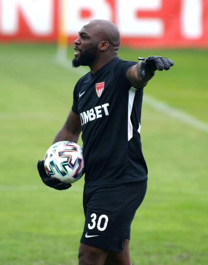 FOOTBALL – EXPATRIÉS : PLACIDE ENCORE, PLACIDE TOUJOURS