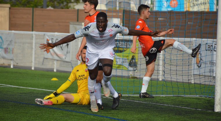 FOOTBALL- NATIONAL 2: MONDY PRUNIER À NOUVEAU BUTEUR