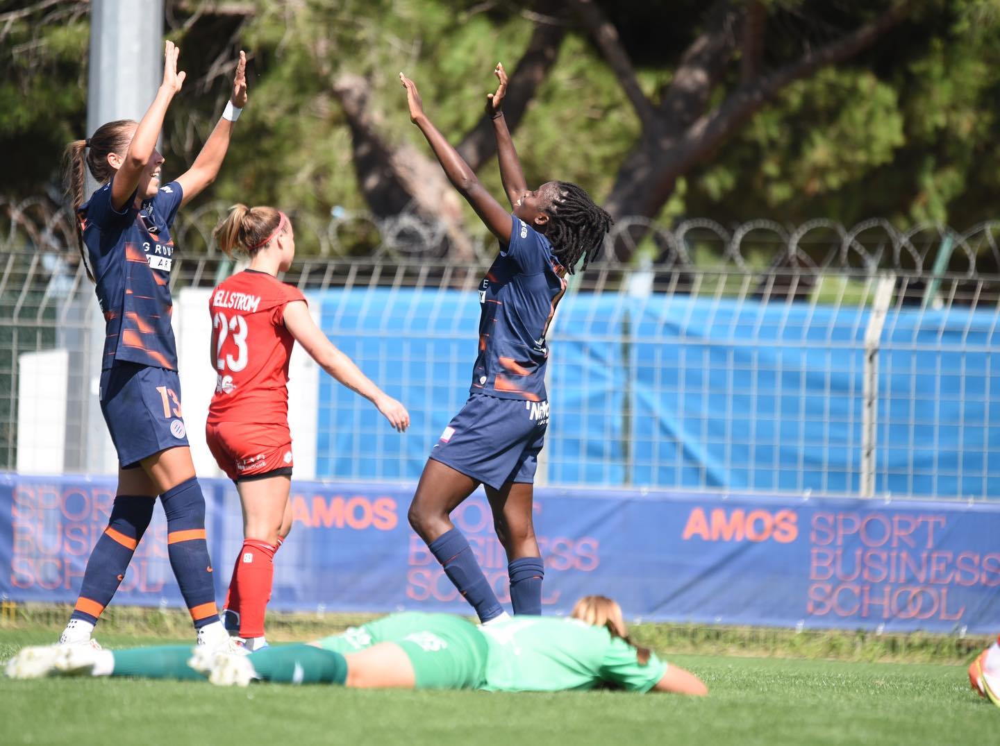 FOOT-D1 ARKEMA : EN FEU, NÉRILIA MONDÉSIR INSCRIT SON 4ÈME BUT DE LA SAISON !