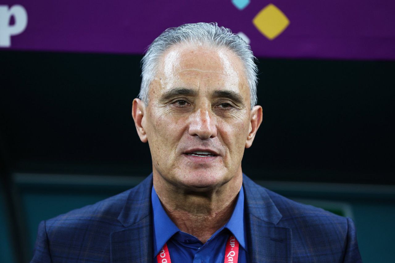 CDM-QATAR 2022 : TITE, LE SÉLECTIONNEUR DU BRÉSIL TIRE SA RÉVÉRENCE APRÈS L’ÉLIMINATION