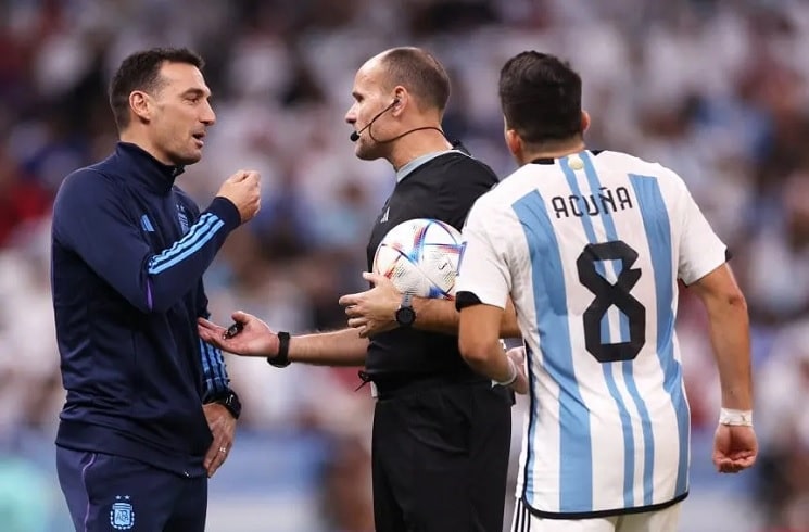 CDM-QATAR 2022 : DEUX ARGENTINS SUSPENDUS POUR LES DEMI-FINALES