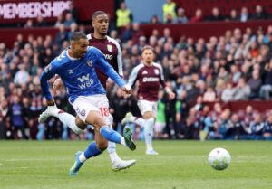 FOOT – PREMIER LEAGUE : LA MACHINE ISIDOR REPREND DU SERVICE