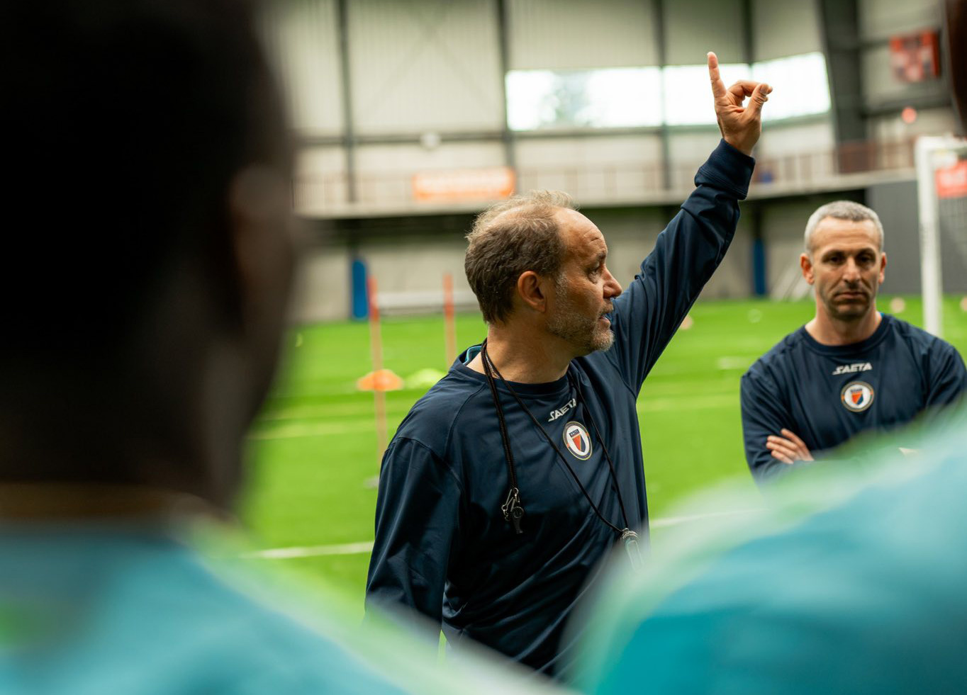 TORONTO, LE PETIT LABORATOIRE DE MIGNÉ : LES PREMIERS INDICES DU PROJET TACTIQUE POUR LE MONDIAL 2026